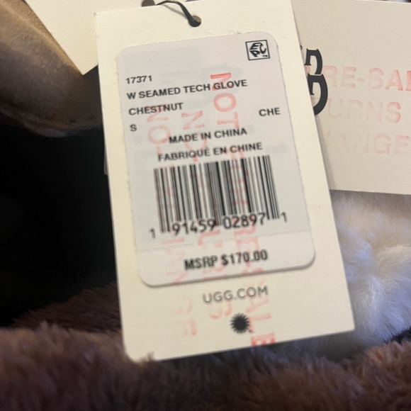 UGG Seamed Touchscreen Shearling-Lined Gloves - Picture 6 of 10